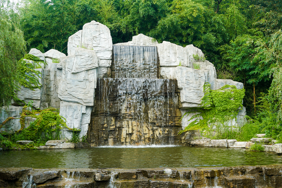 Nine Dragon Pool